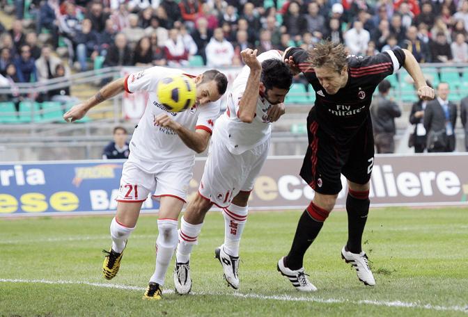 Ambro in gol contro il Bari nel 2010. Reuters